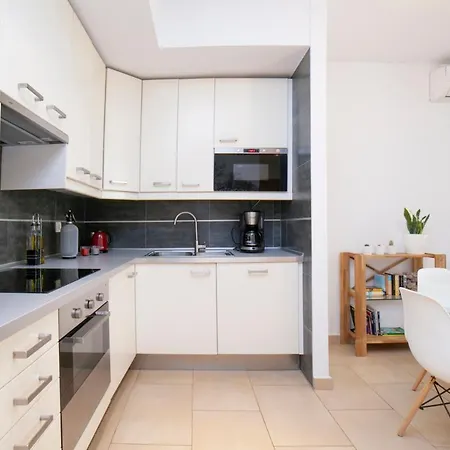 Alohamundi San Julian Apartament *
